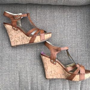 👡 Guess brand wedges 👡